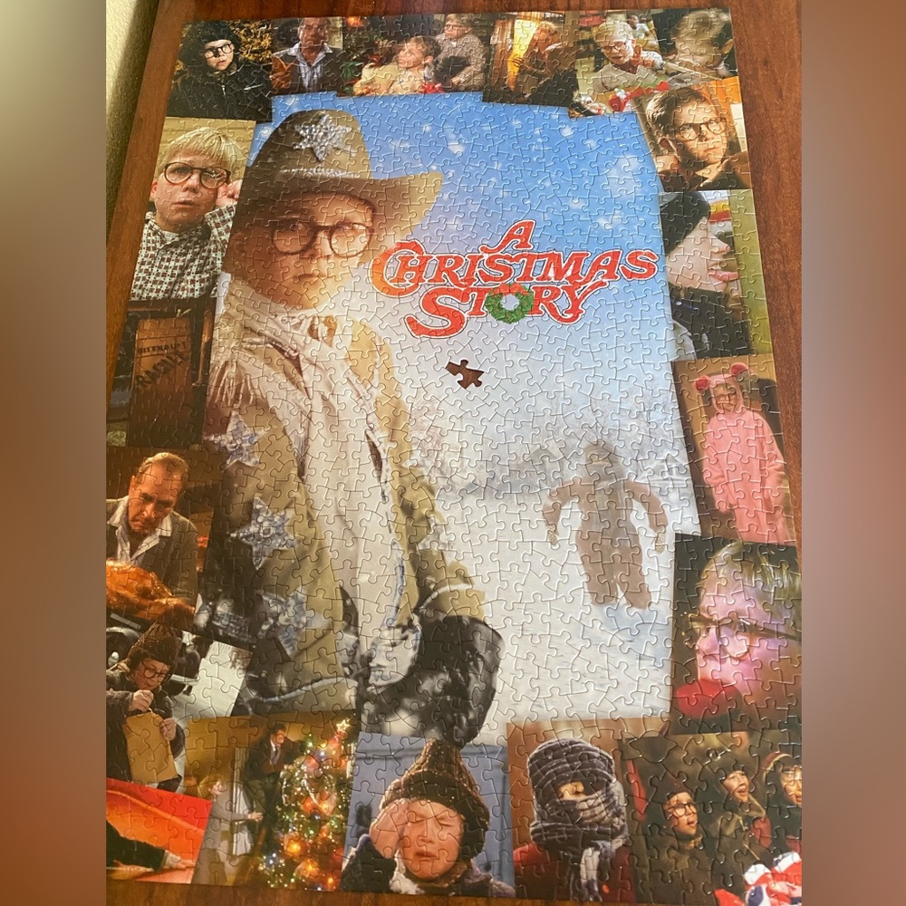 A Christmas Story 1000 Piece Puzzle by Aquarius